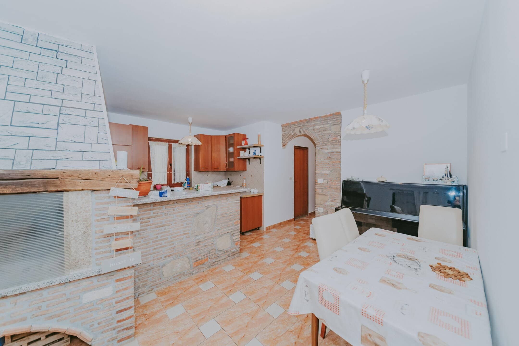 Karigador | Two ground floor apartments with basement and yard