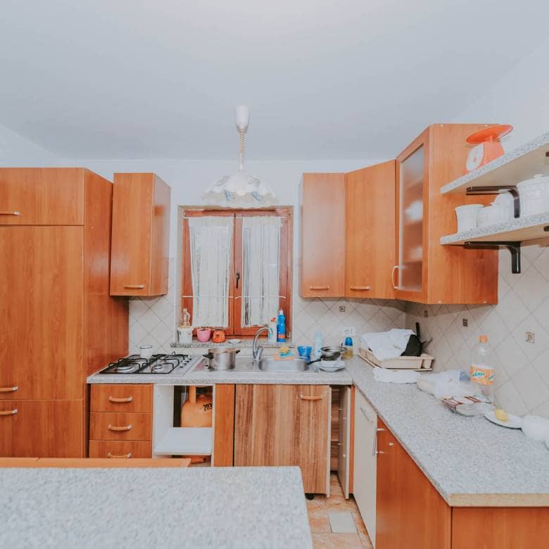 Karigador | Two ground floor apartments with basement and yard
