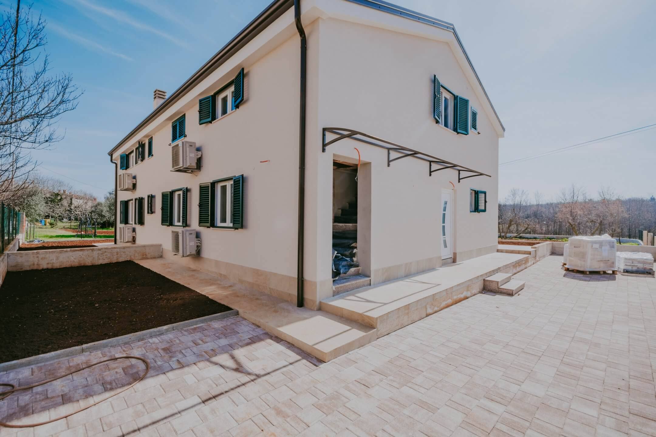 Umaga  okolica | Kvalitetna kuća u novogradnji sa stanovima