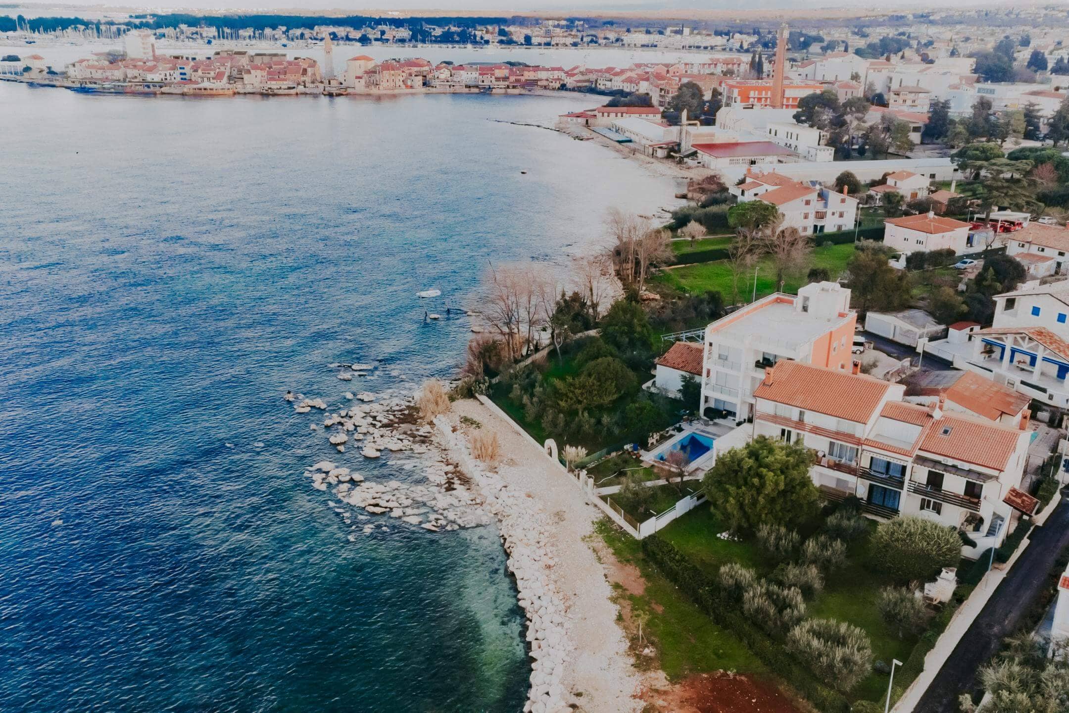 Umag | Ekskluzivna kuća prvi red do mora sa pogledom na more