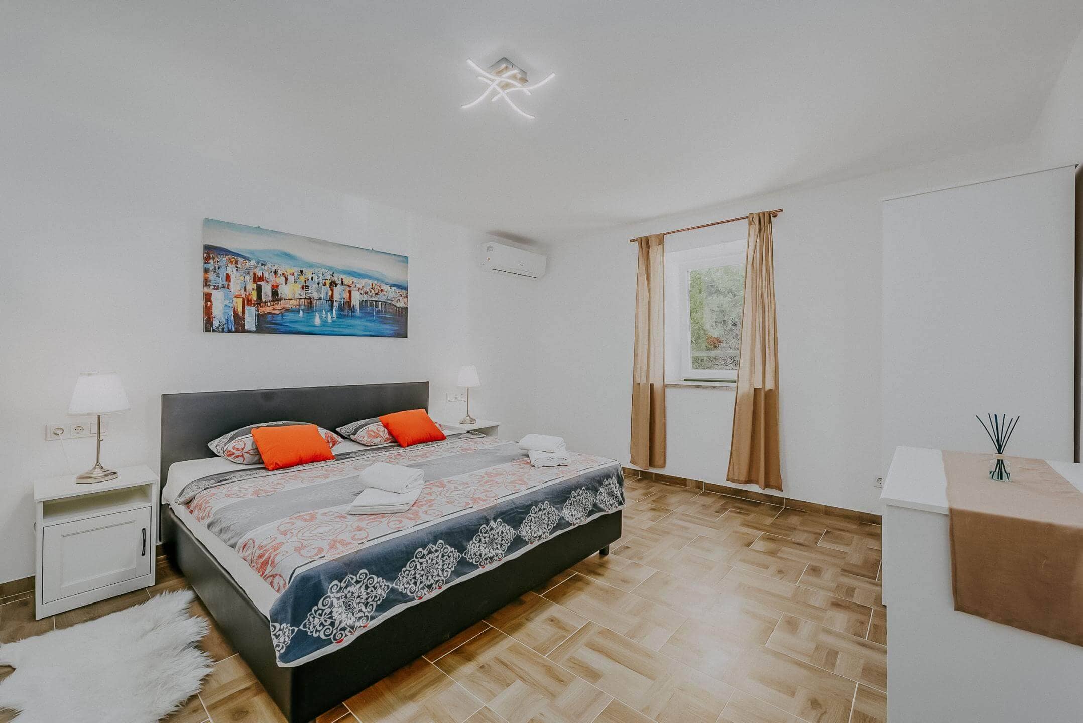 Umag okolica | Vrstna hiša z bazenom in velikim potencialom