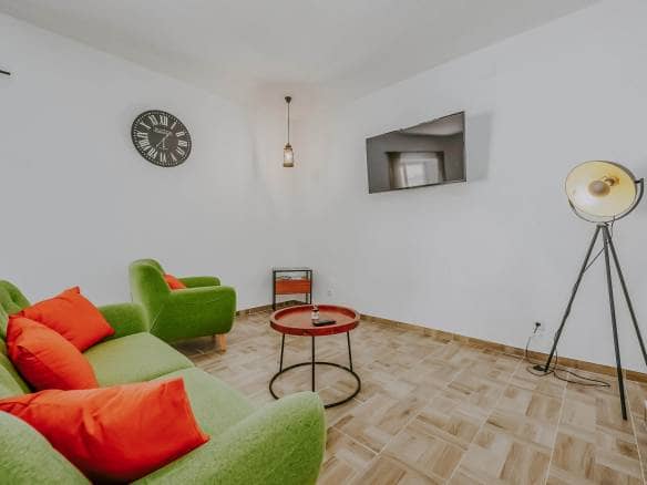 Umag okolica | Vrstna hiša z bazenom in velikim potencialom