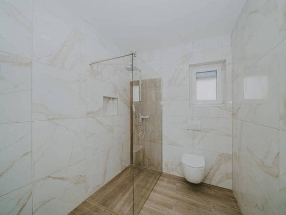 Monte rosso | Villa di nuova costruzione con piscina