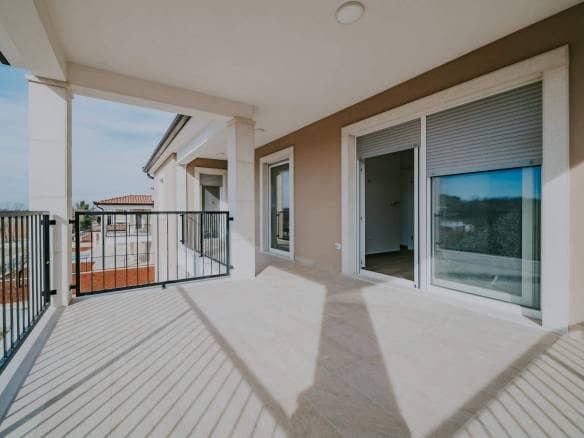 Monte rosso | Villa di nuova costruzione con piscina