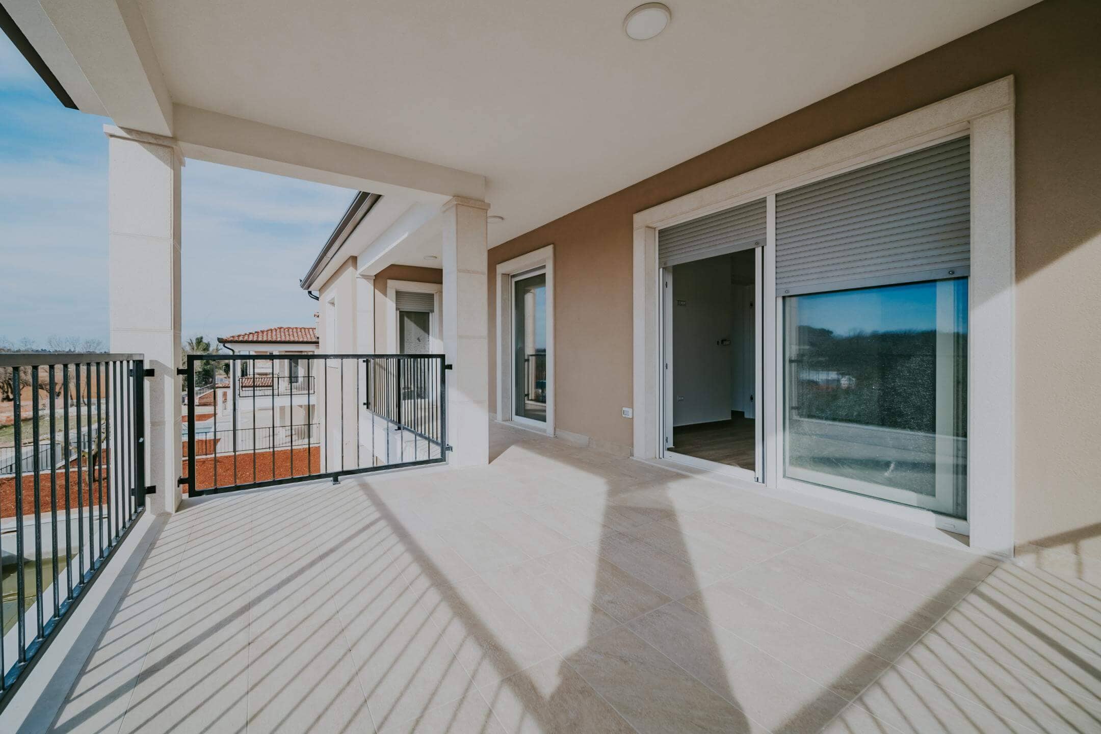 Monte rosso | Villa di nuova costruzione con piscina