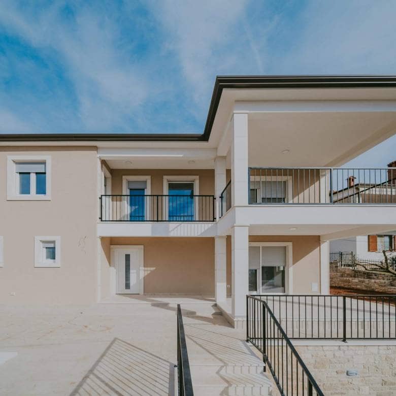 Monte rosso | Villa di nuova costruzione con piscina