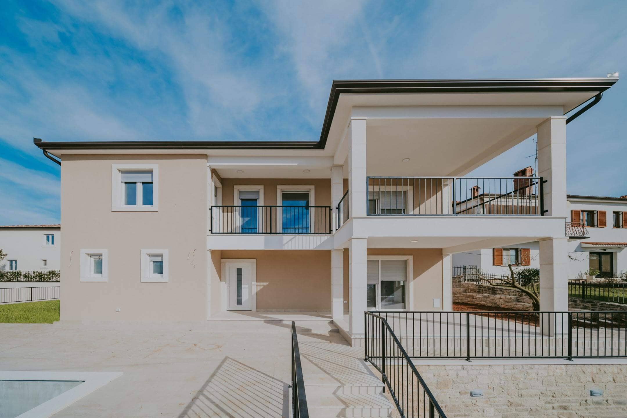 Monte rosso | Villa di nuova costruzione con piscina