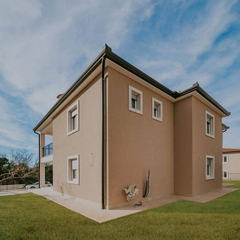 Monte rosso | Villa di nuova costruzione con piscina