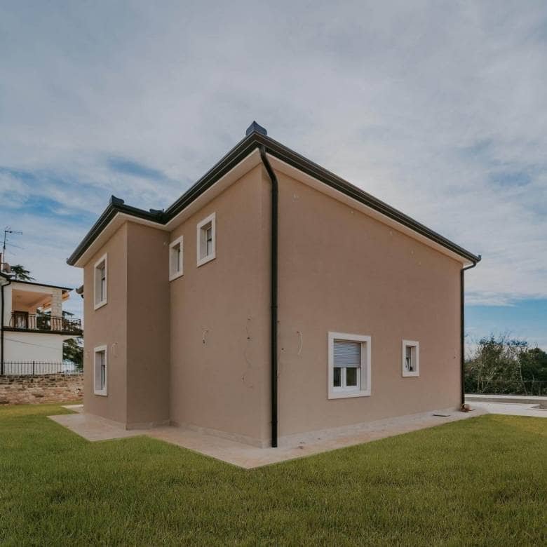 Monte rosso | Villa di nuova costruzione con piscina