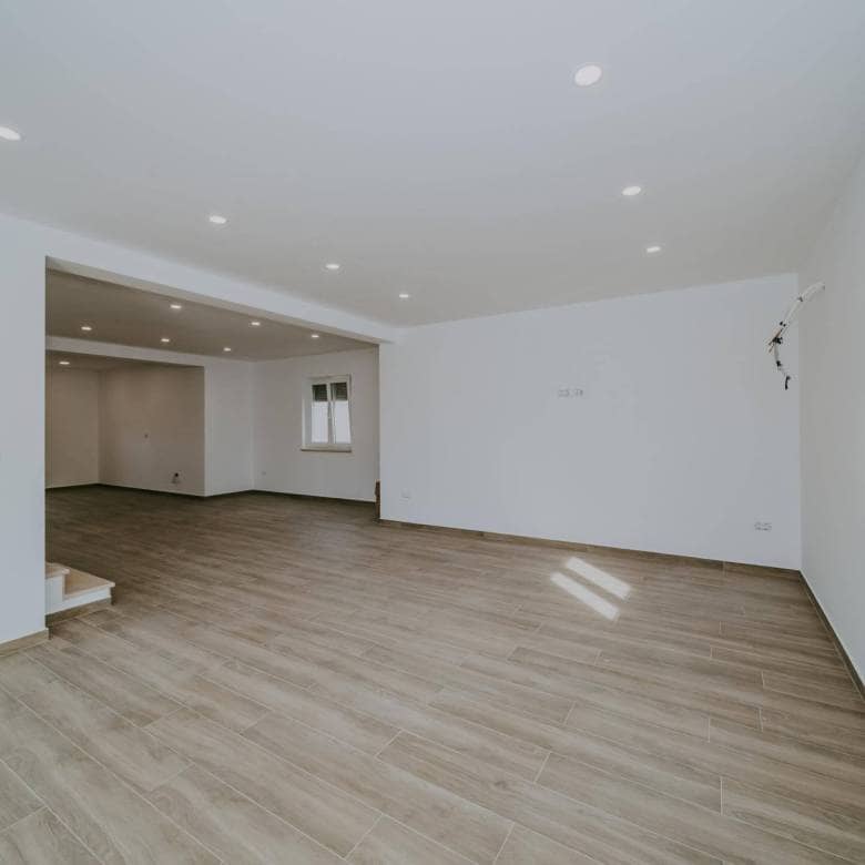 Monte rosso | Villa di nuova costruzione con piscina