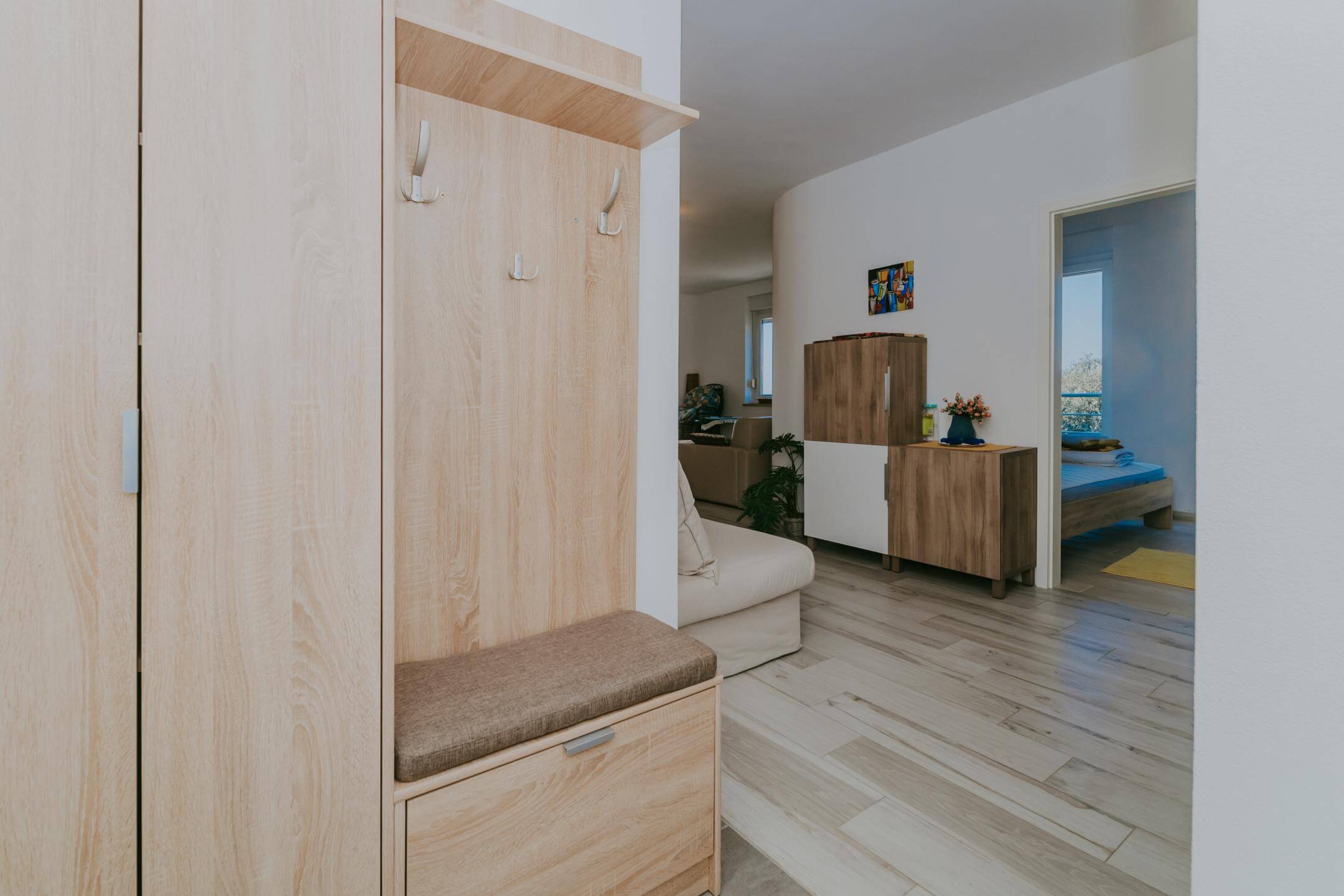 Exklusiver Verkauf | Wohnung in Zambratija im ersten Stock mit Meerblick