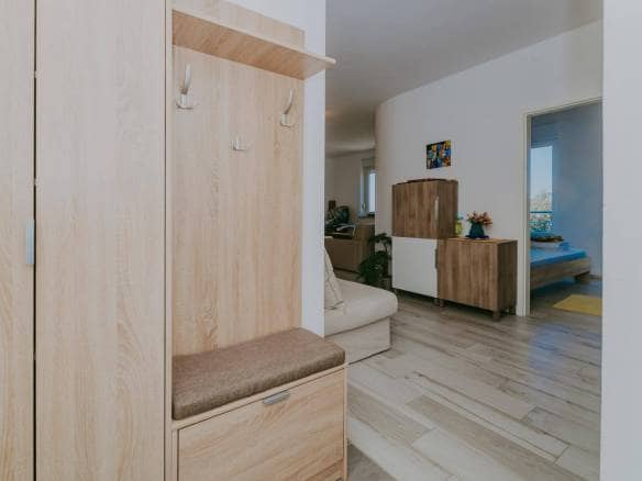 Vendita esclusiva | Appartamento A Zambrattia Al Primo Piano Con Vista Mare