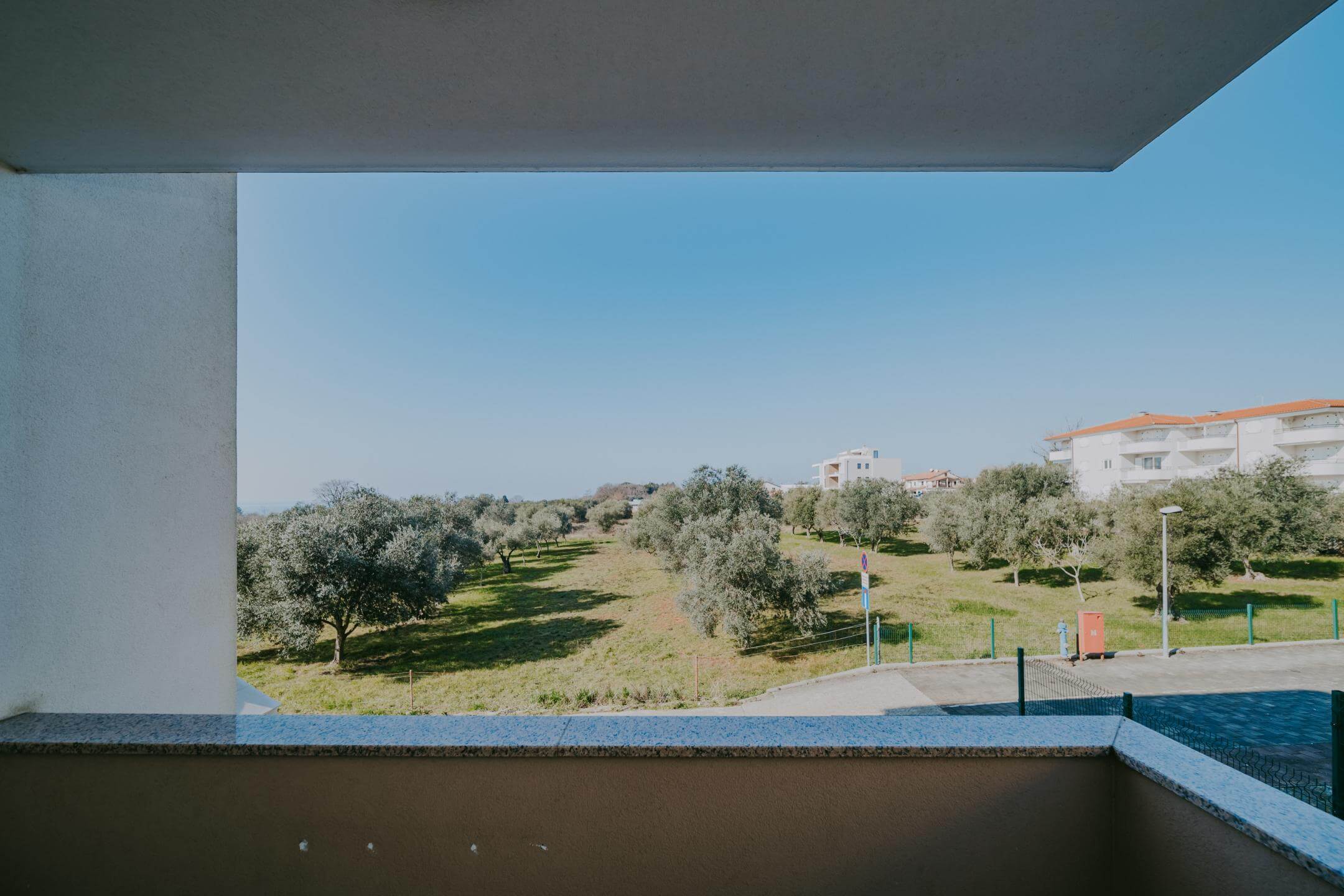 Exklusiver Verkauf | Wohnung in Zambratija im ersten Stock mit Meerblick