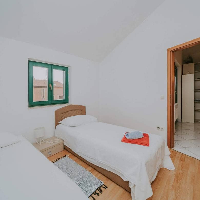Zambratija | Wohnung auf zwei Etagen in der Nähe des Meeres