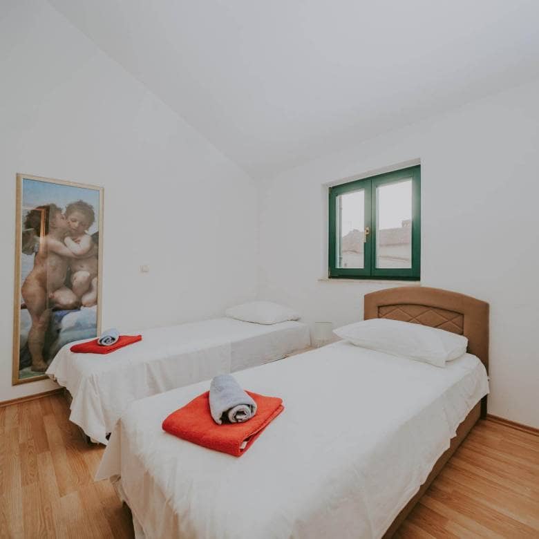 Zambratija | Wohnung auf zwei Etagen in der Nähe des Meeres