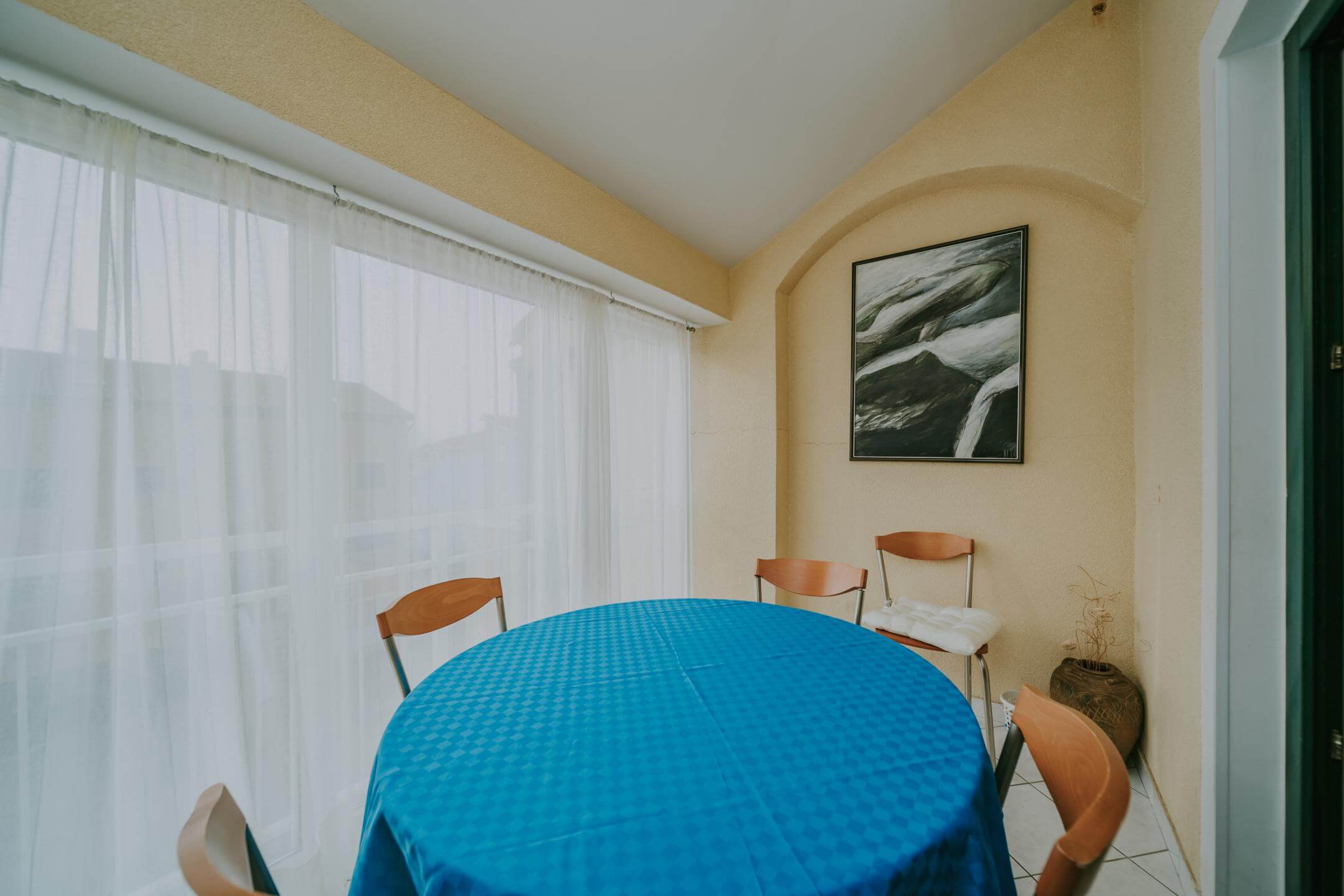 Замбратия | Квартира на двух этажах у моря