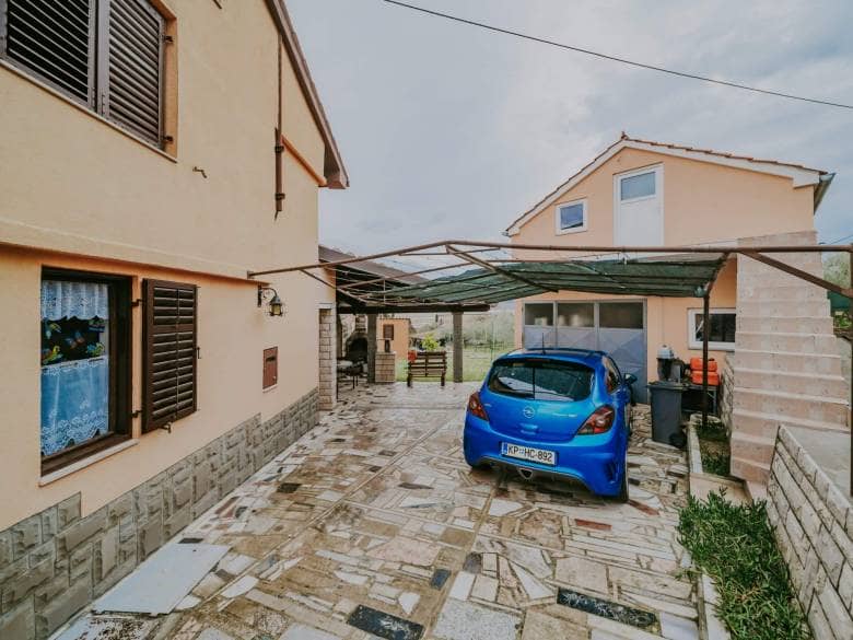 Lucia | Portorose | Villa bifamiliare con vista sul mare e sulle saline