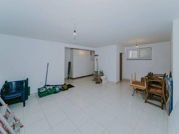 Umag | Maus | Geräumige Wohnung im Erdgeschoss mit Garten und großem Abstellraum