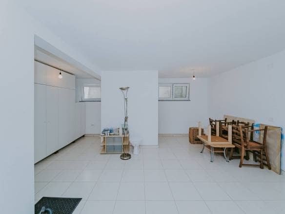 Umag | Maus | Geräumige Wohnung im Erdgeschoss mit Garten und großem Abstellraum
