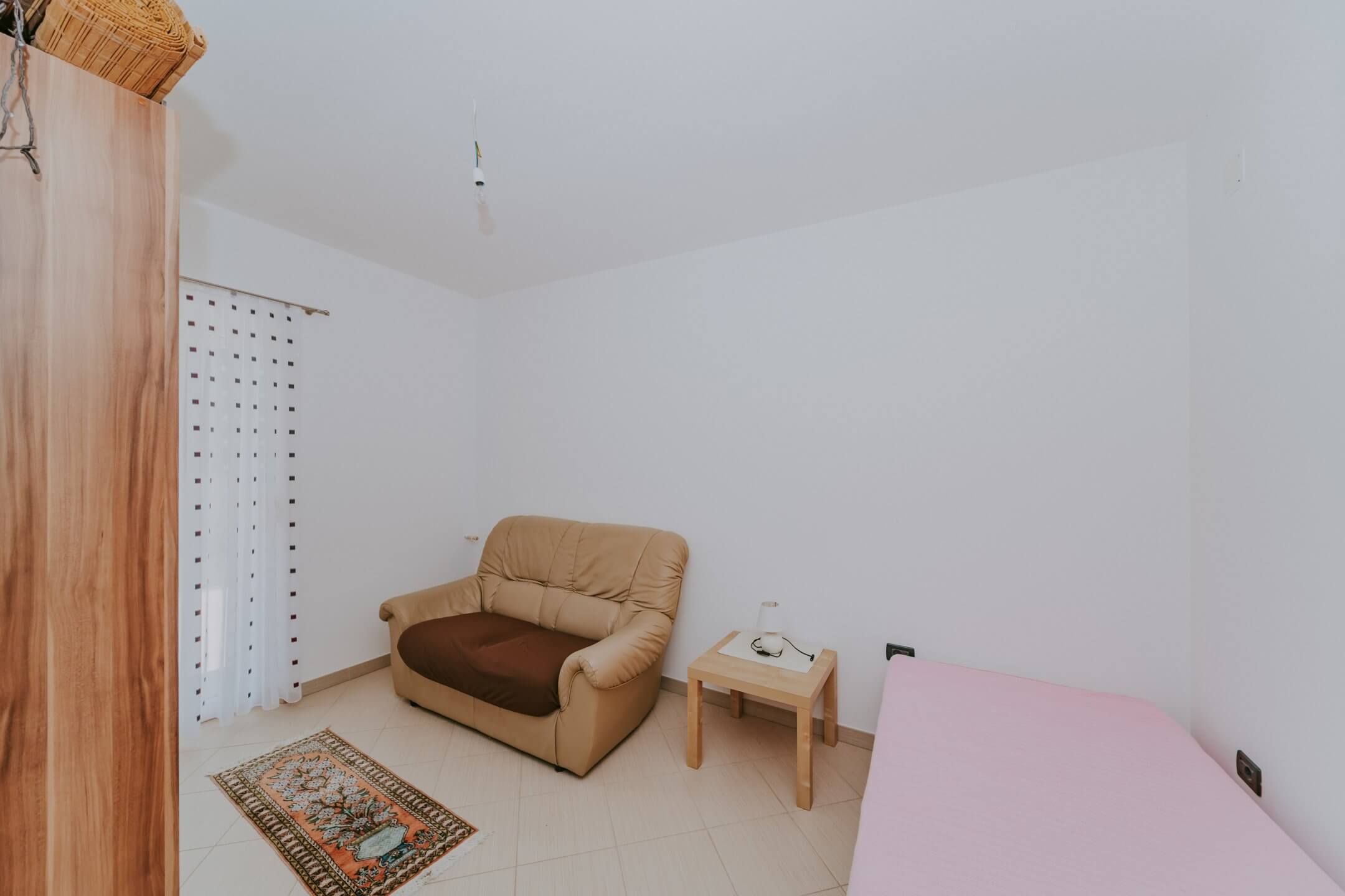 Umag | Maus | Geräumige Wohnung im Erdgeschoss mit Garten und großem Abstellraum