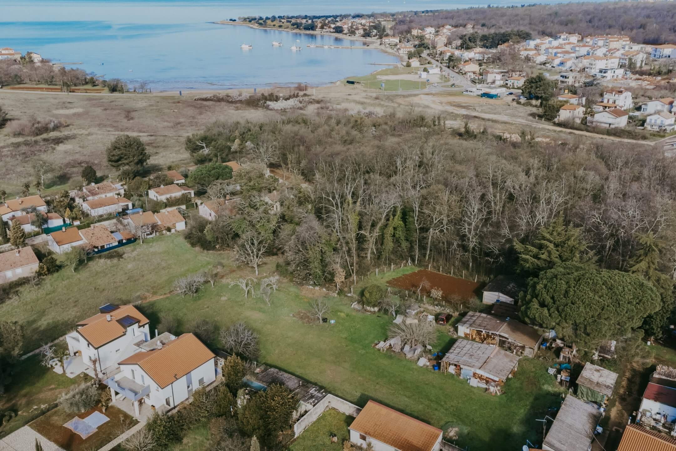 Новиград Окрестности | Земля под застройку в непосредственной близости от моря