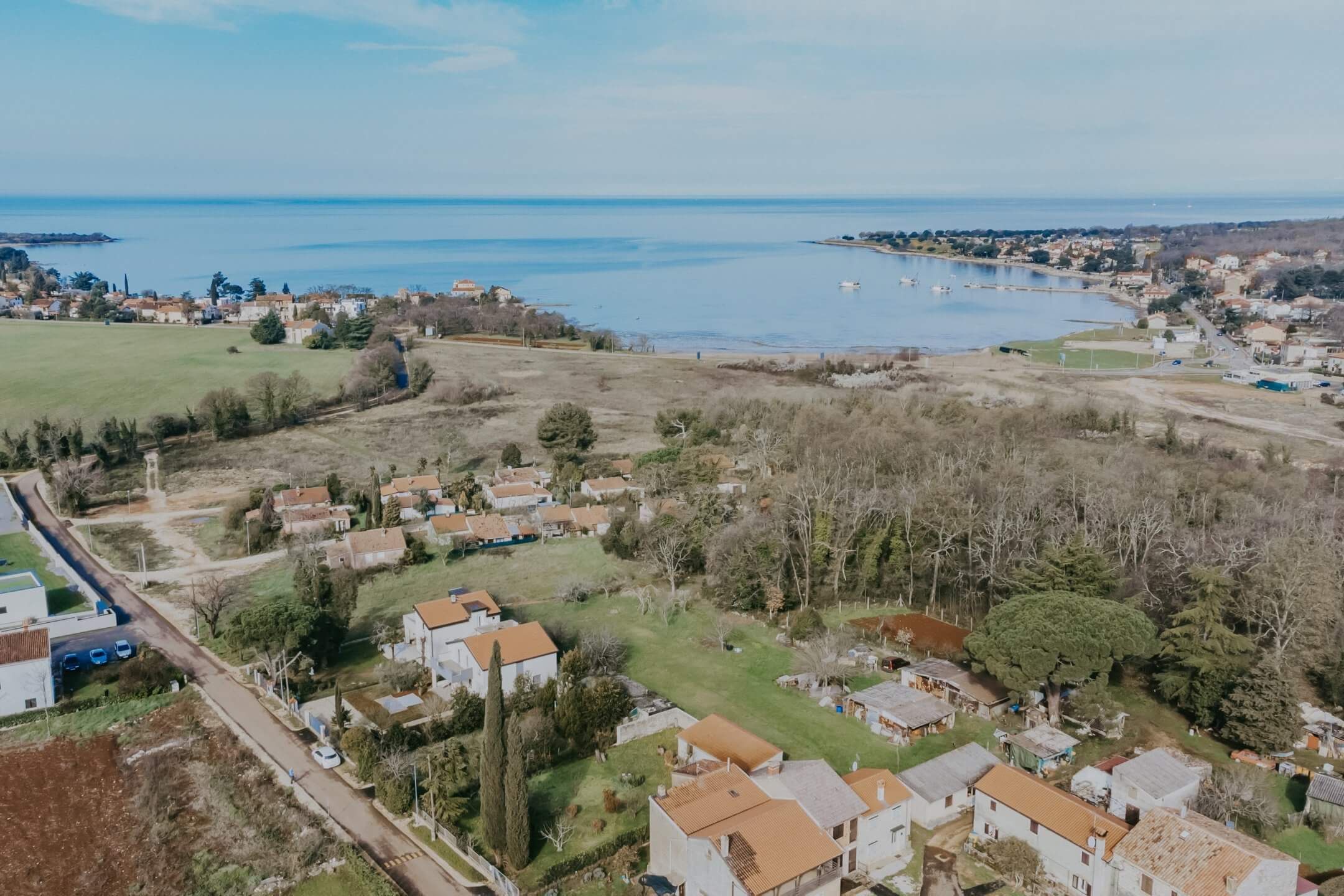 Novigrad Surroundings | Building land in the immediate vicinity of the sea