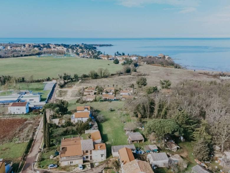 Novigrad Surroundings | Building land in the immediate vicinity of the sea