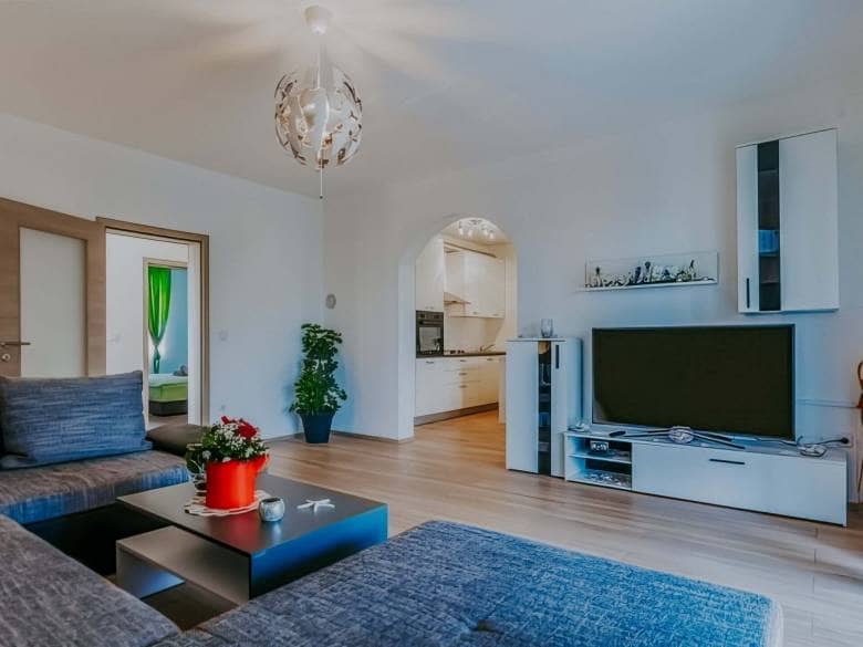 Poreč okolica | Apartmajska hiša s pogledom na morje