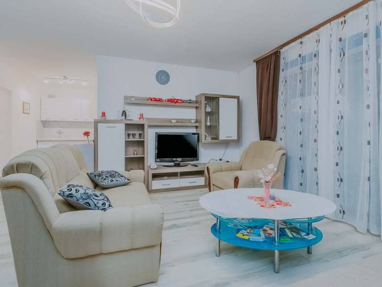 Poreč okolica | Apartmajska hiša s pogledom na morje