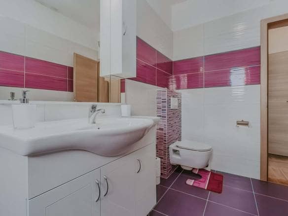 Poreč okolica | Apartmajska hiša s pogledom na morje