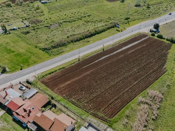 Umago | Ampio terreno vicino alla città per investimento