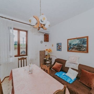 Esclusivo Dintorni di Umago | Appartamento su due piani in dimora storica con vista aperta sul mare