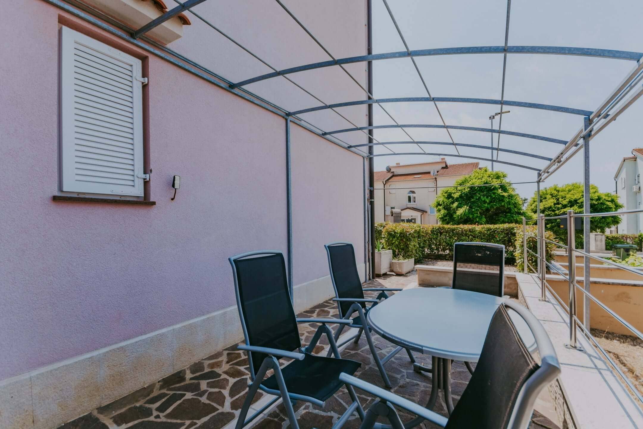 Karigador | Apartment on the ground floor with a garden 200 meters from the sea