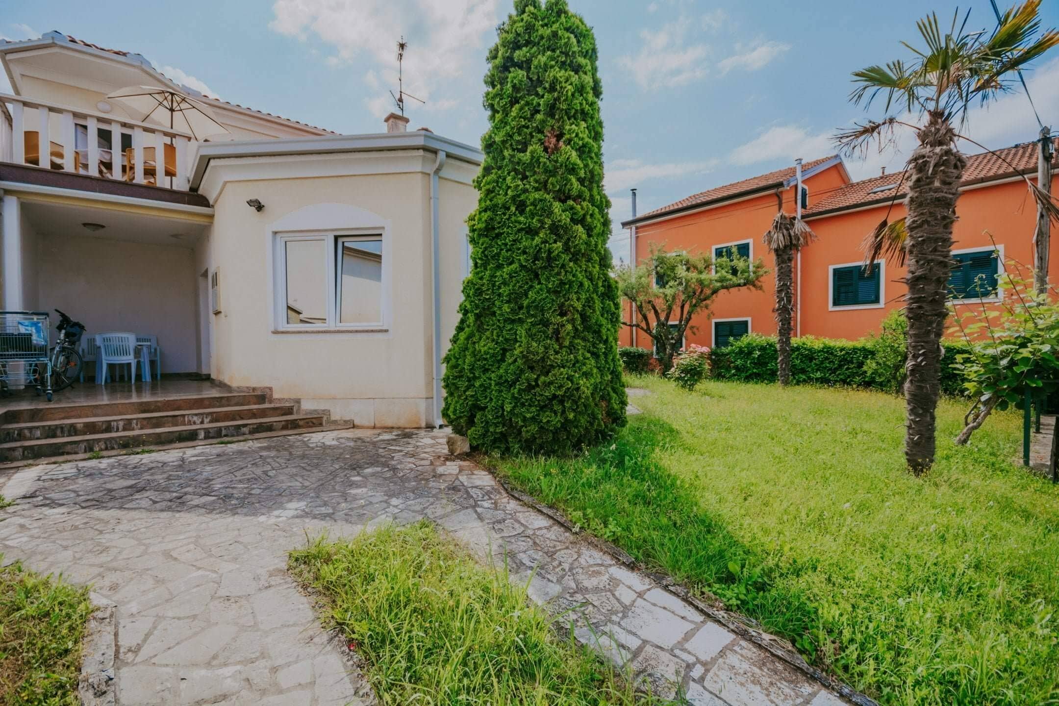 Novigrad | Stan u prizemlju sa vrtom