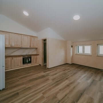 Umago dintorni | Un nuovo appartamento ammobiliato vicino a Umago