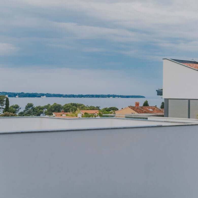 Fažana | Apartmanska kuća s bazenom i pogledom na more