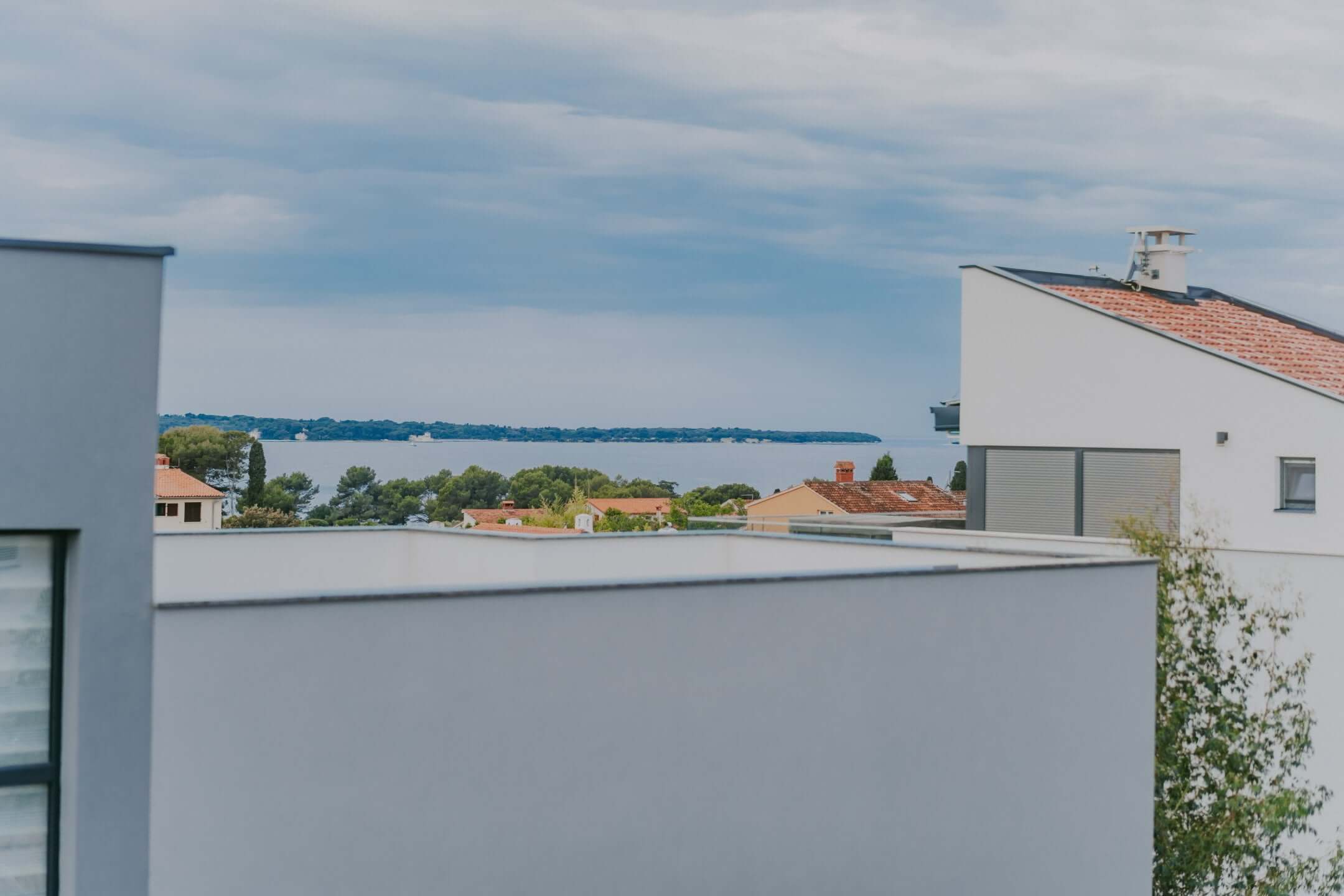 Fažana | Apartmanska kuća s bazenom i pogledom na more