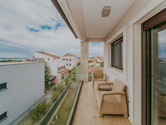 Fažana | Apartmajska hiša z bazenom in pogledom na morje