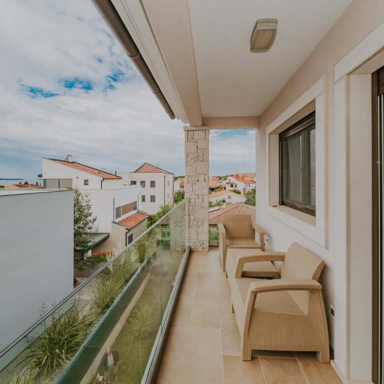 Fažana | Apartmajska hiša z bazenom in pogledom na morje