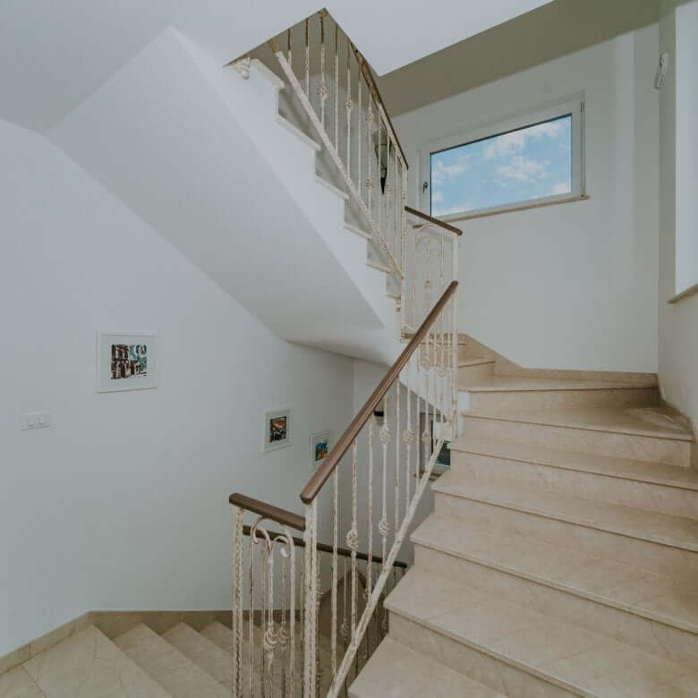 Fažana | Apartmajska hiša z bazenom in pogledom na morje