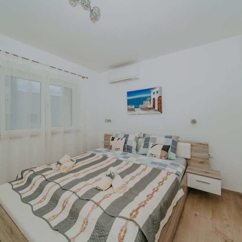 Fažana | Apartmajska hiša z bazenom in pogledom na morje