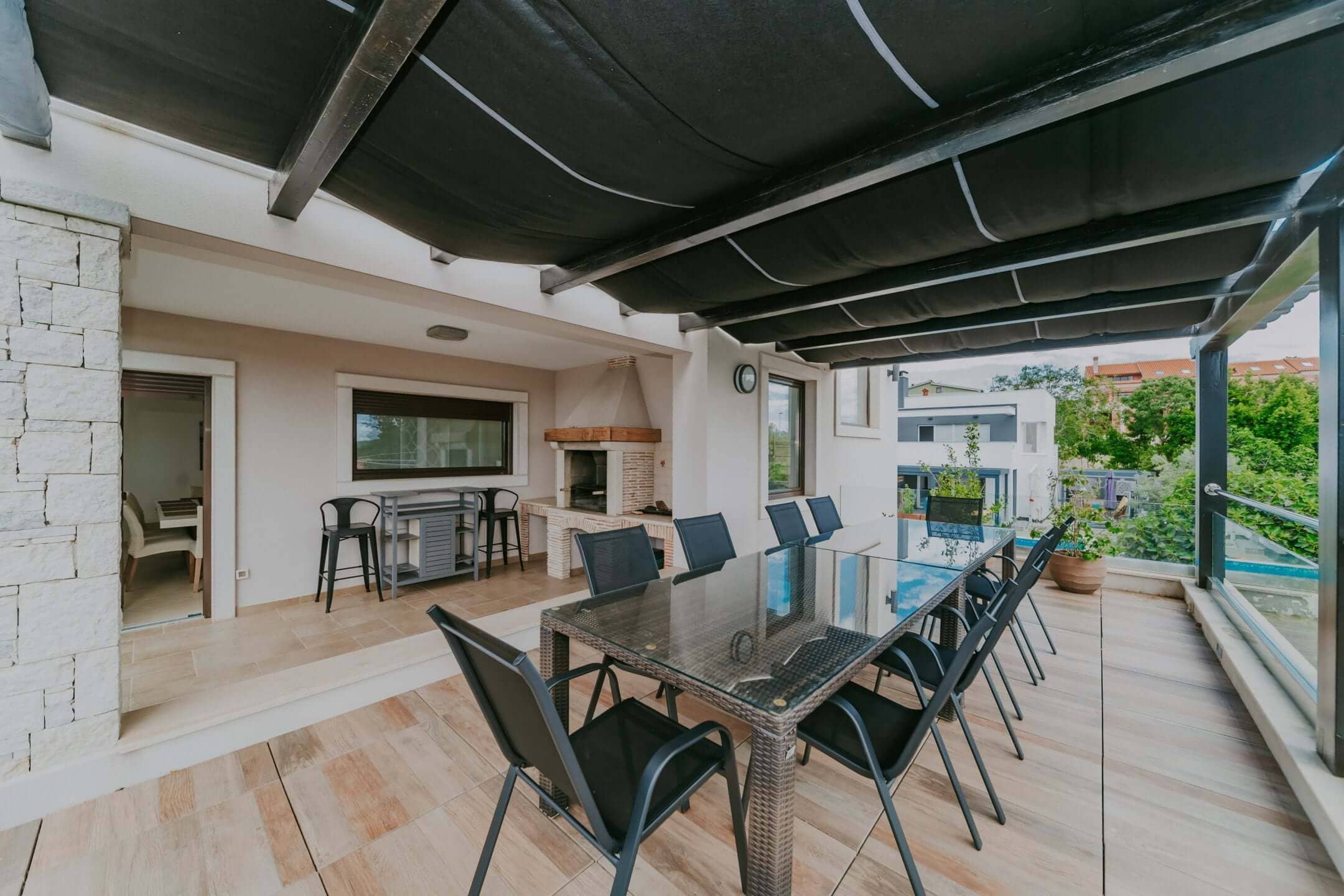 Fažana | Apartmanska kuća s bazenom i pogledom na more