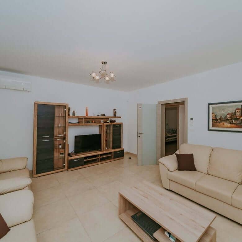 Fažana | Apartmanska kuća s bazenom i pogledom na more