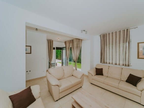 Fažana | Apartmajska hiša z bazenom in pogledom na morje