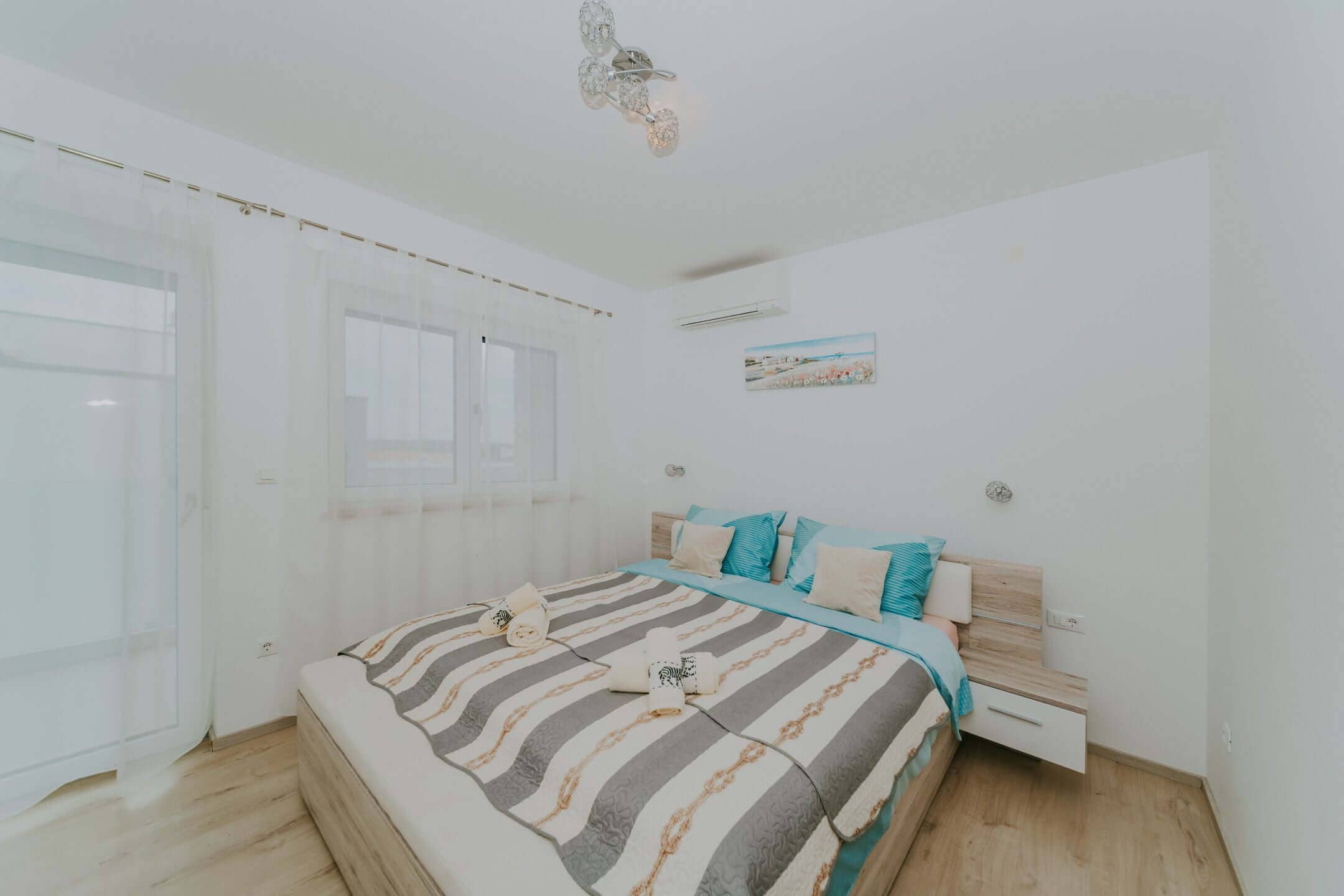 Fažana | Apartmanska kuća s bazenom i pogledom na more