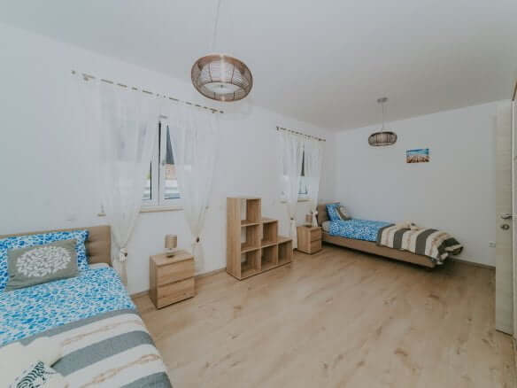 Fažana | Apartmajska hiša z bazenom in pogledom na morje