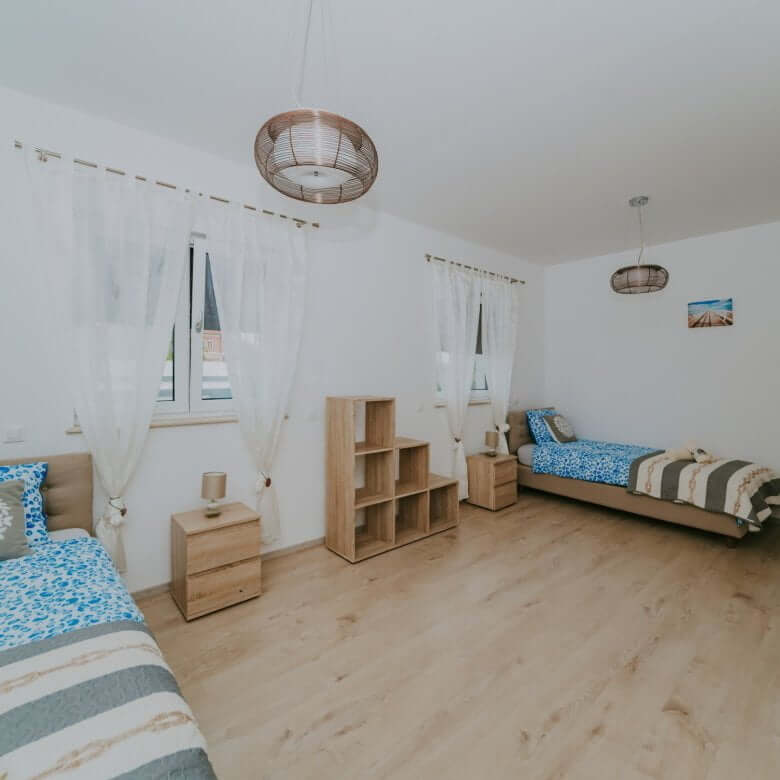 Fažana | Apartmajska hiša z bazenom in pogledom na morje