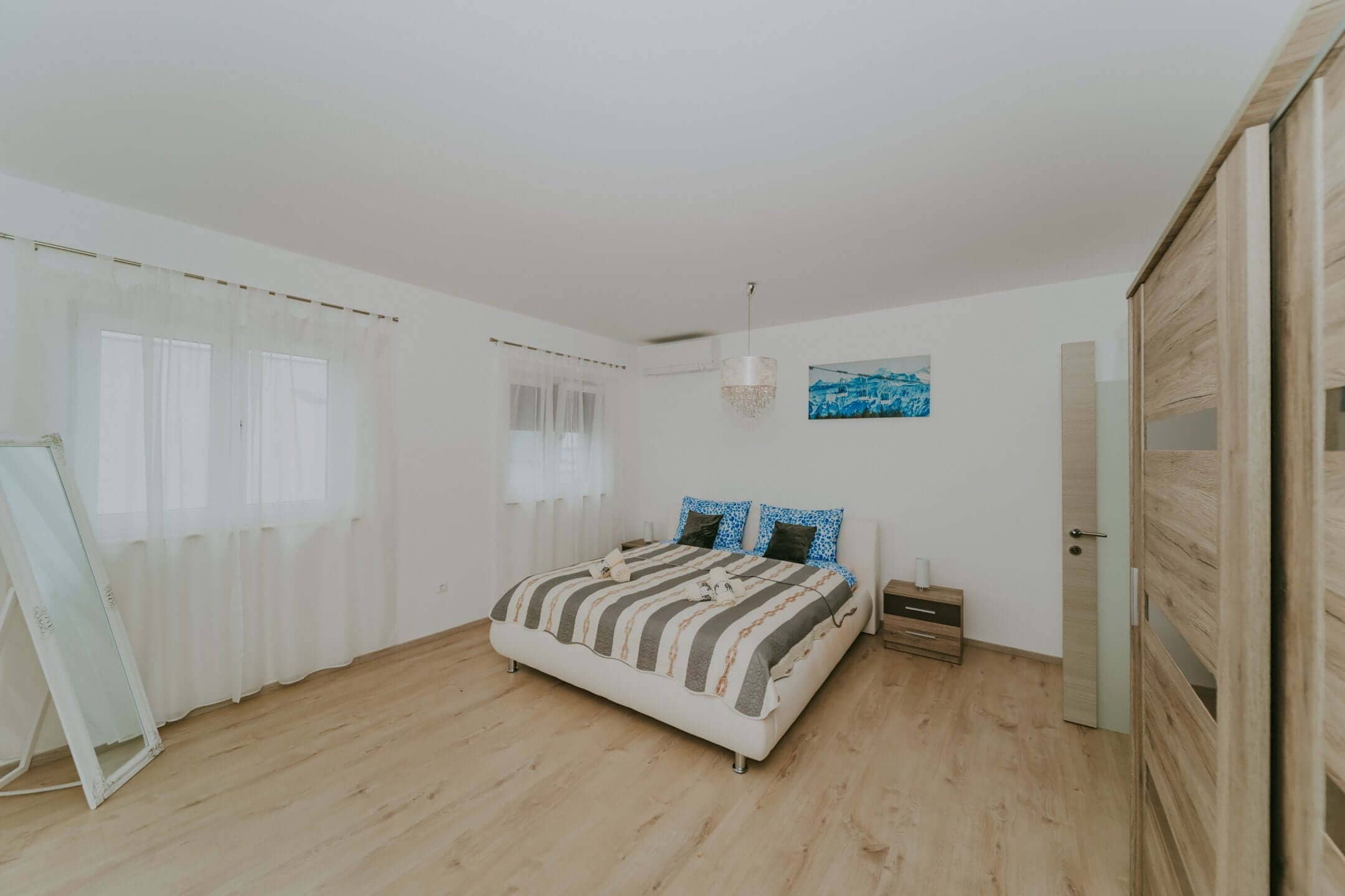 Fažana | Apartmanska kuća s bazenom i pogledom na more