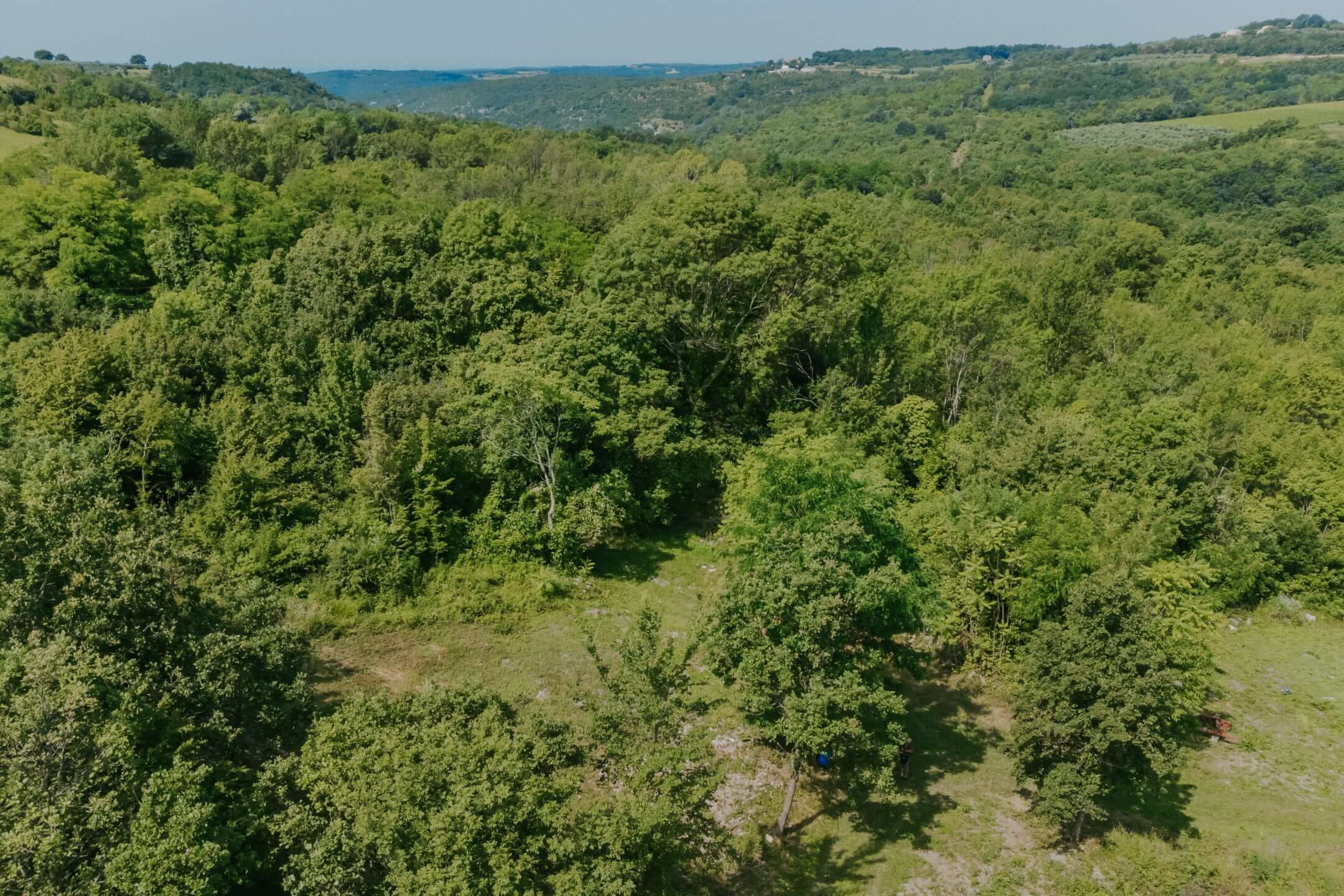 Krasica okolica | Samotna ruševina s čudovitim razgledom