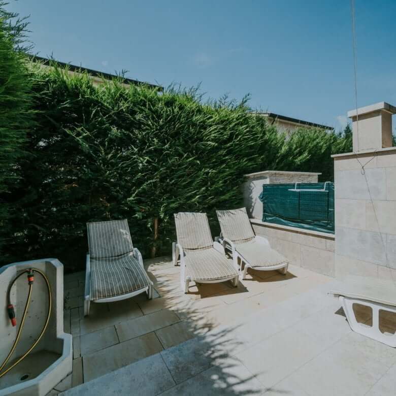 Pula | Banjole | Two-story apartment on the ground floor 350m from the sea